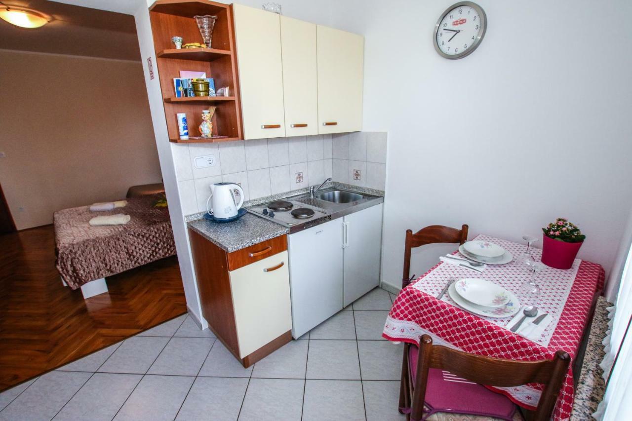 Apartments Ritosa Porec Exterior photo