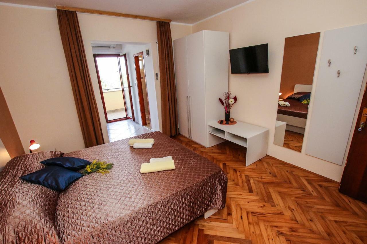 Apartments Ritosa Porec Exterior photo